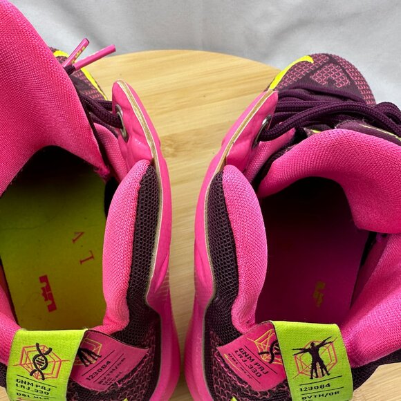 Nike Lebron 12 Double Helix Merlot Red Pink 685181-600 size 5.5Y - Picture 9 of 11